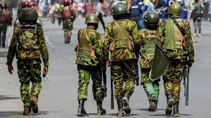 Des sources policières ont confirmé ce mardi à l’AFP qu’un nouveau groupe de 200 policiers kenyans a quitté ce  lundi le Kenya pour Haïti, dans le cadre d’une mission internationale visant à rétablir la sécurité dans ce pays des Caraïbes confronté à la violence des gangs.